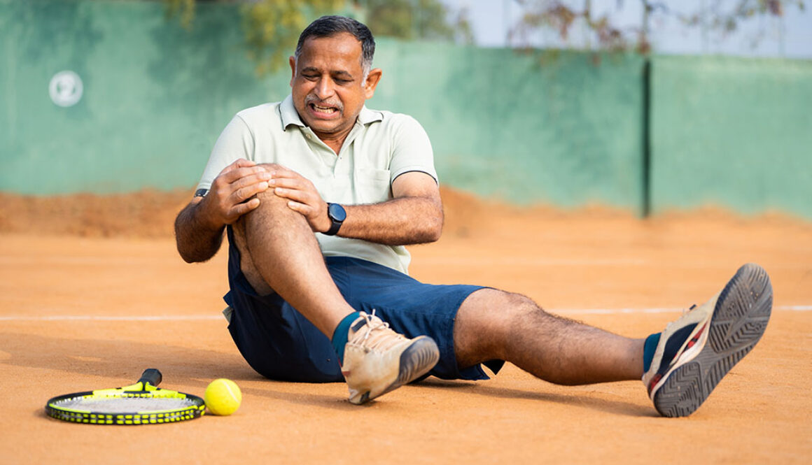 Indian Man Fallen Playing Tennis and Needs an Orthopedic MRI